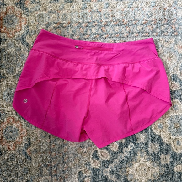 lululemon athletica Women's Pink Speed Up Shorts - Picture 1 of 2